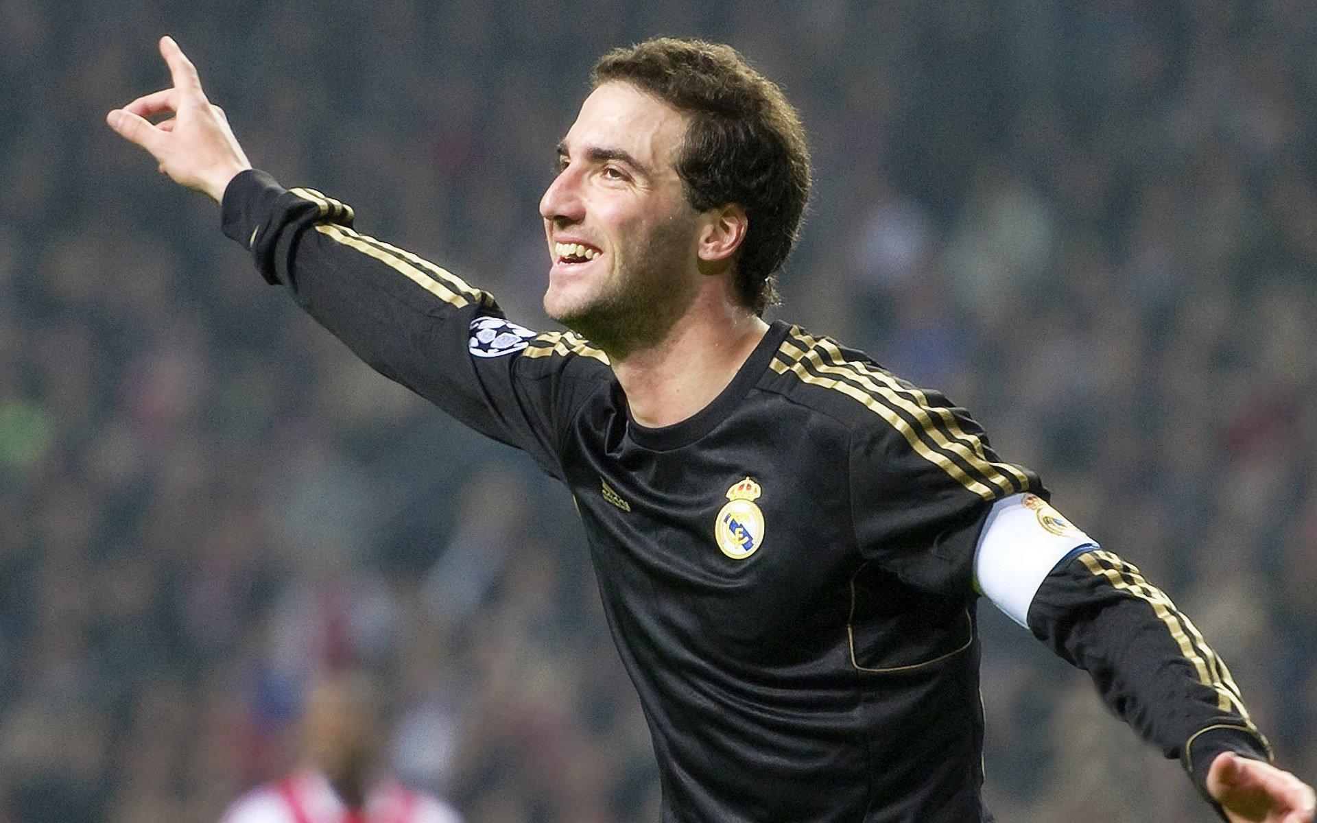 欧冠之夜，切尔西3球被吹仍3-0巴萨 曼城0-2勒沃库森 尤文3-2绝杀